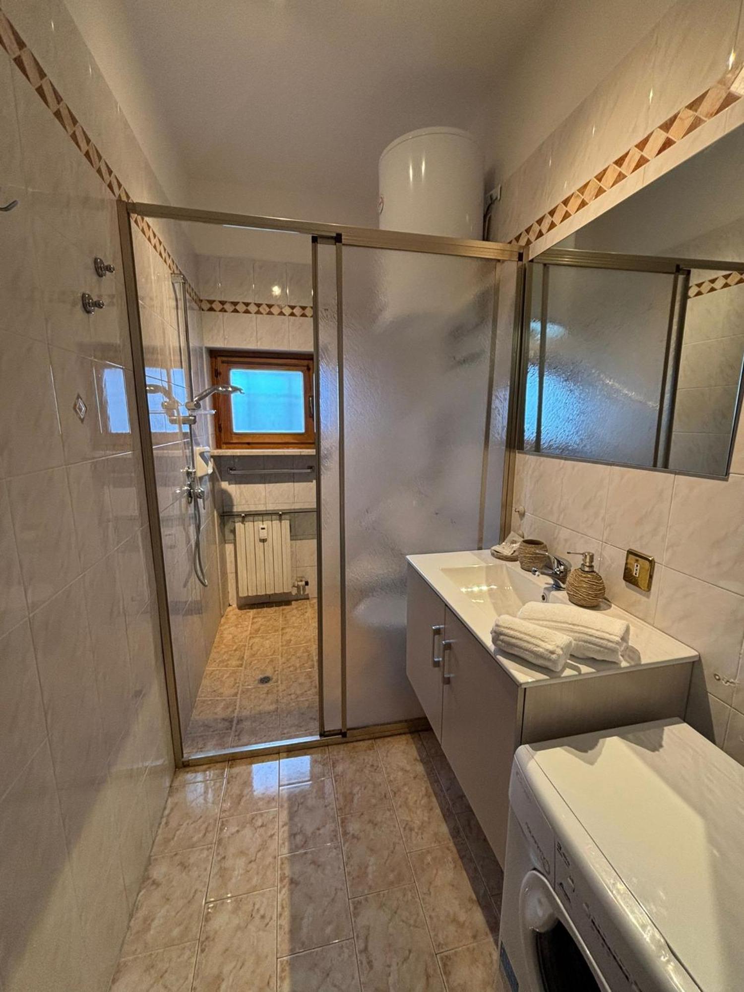 Comfy Peschiera Apartment Peschiera del Garda